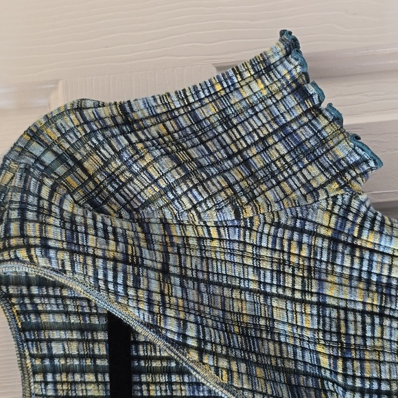 ARIZONA JEAN CO WOMEN'S JUNIORS SIZE BLUE AND YELLOW CROP TOP SIZE LARGE - Picture 5 of 14